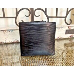 Louis Vuitton Men’s Black Bi-fold Wallet Recently Reconditioned